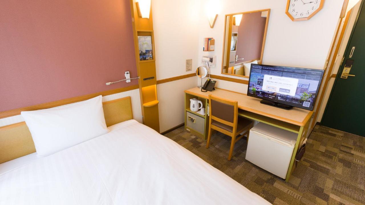 Toyoko Inn Sendai Nishi-Guchi Hirose-Dori Bagian luar foto